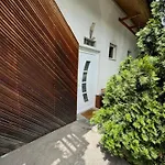 Cozy Flat Near Tivoli Park With Free Parking Apartman