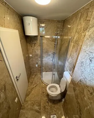 아파트 Cozy Flat Near Tivoli Park With Free Parking *