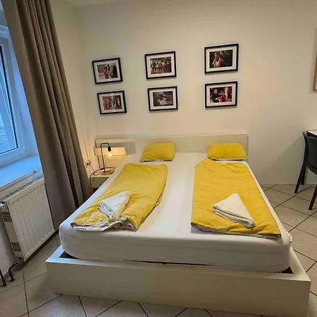 Cozy Flat Near Tivoli Park With Free Parking شقة *