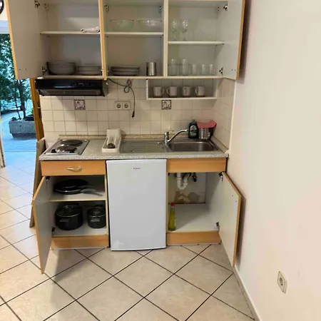 Cozy Flat Near Tivoli Park With Free Parking Апартаменти Любляна