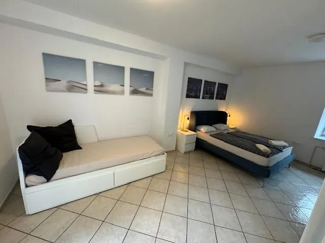 Cozy Flat Near Tivoli Park With Free Parking *