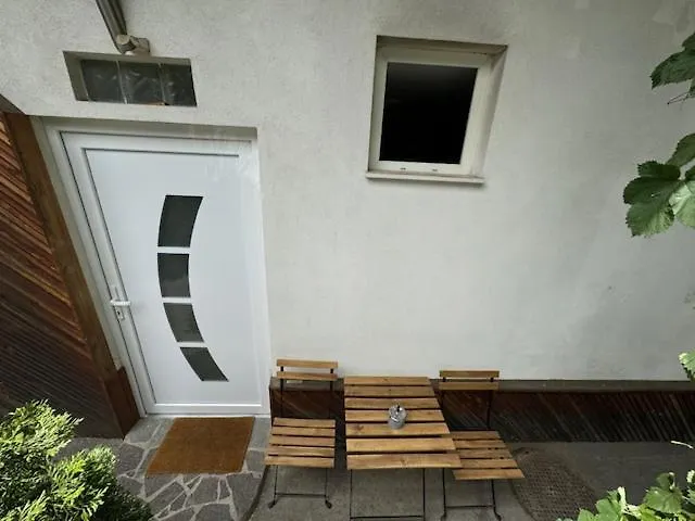 Cozy Flat Near Tivoli Park With Free Parking Apartman *