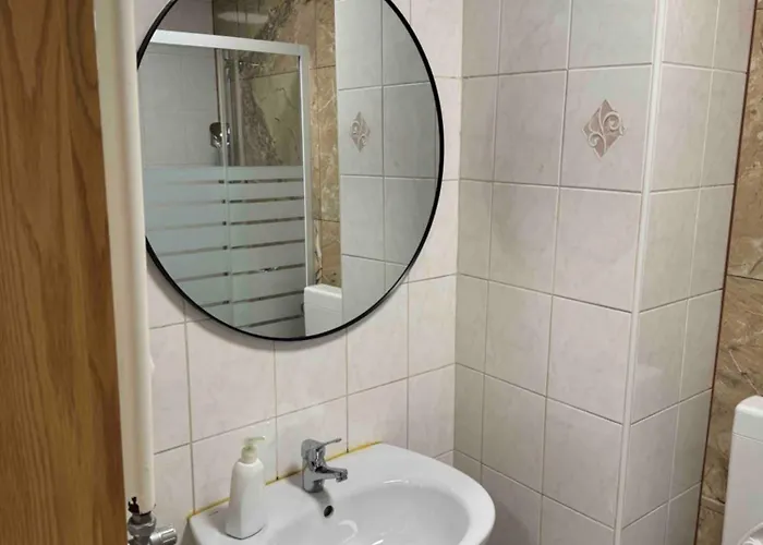 Cozy Flat Near Tivoli Park With Free Parking Apartman *